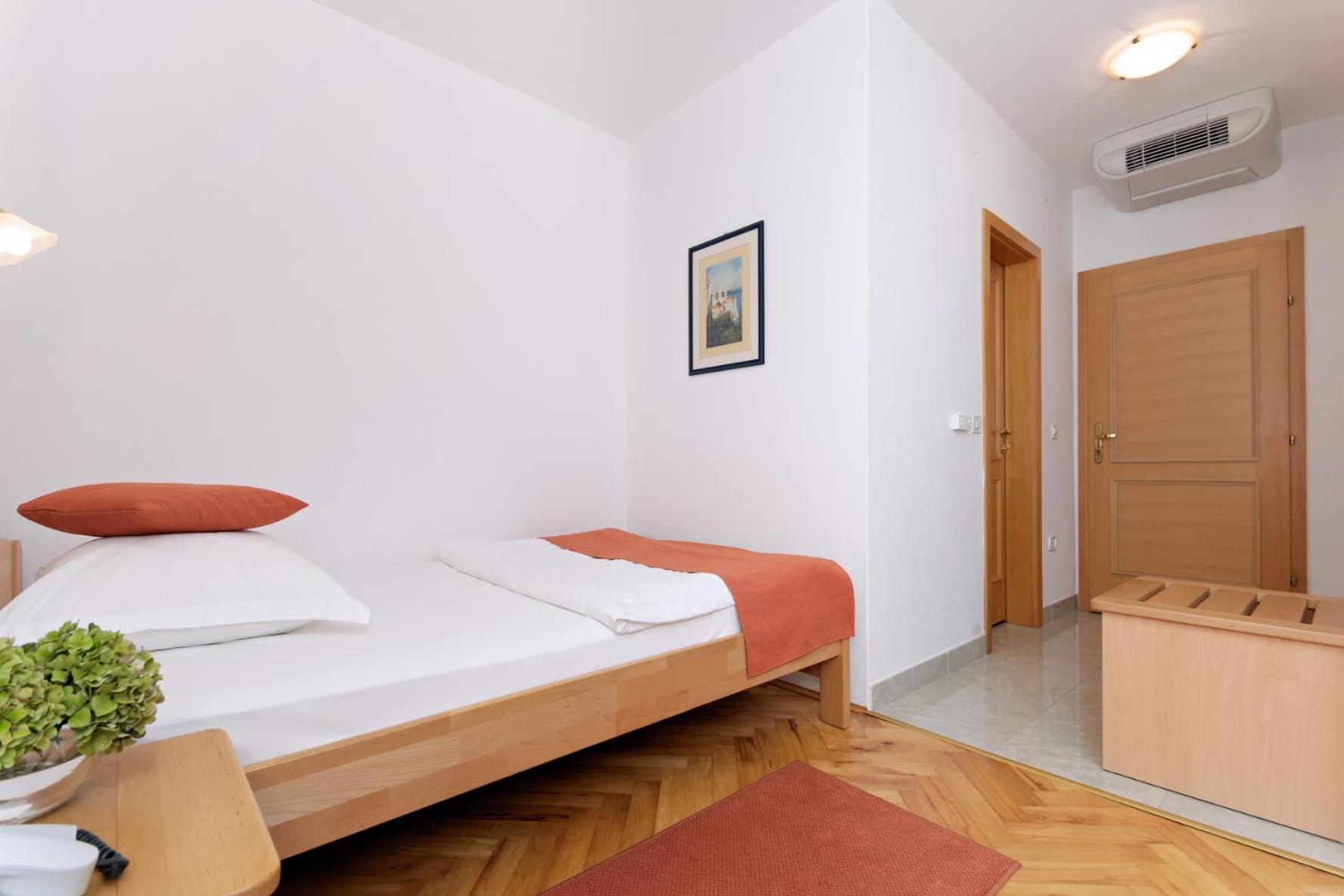 Hotel Epario Lopar Buitenkant foto