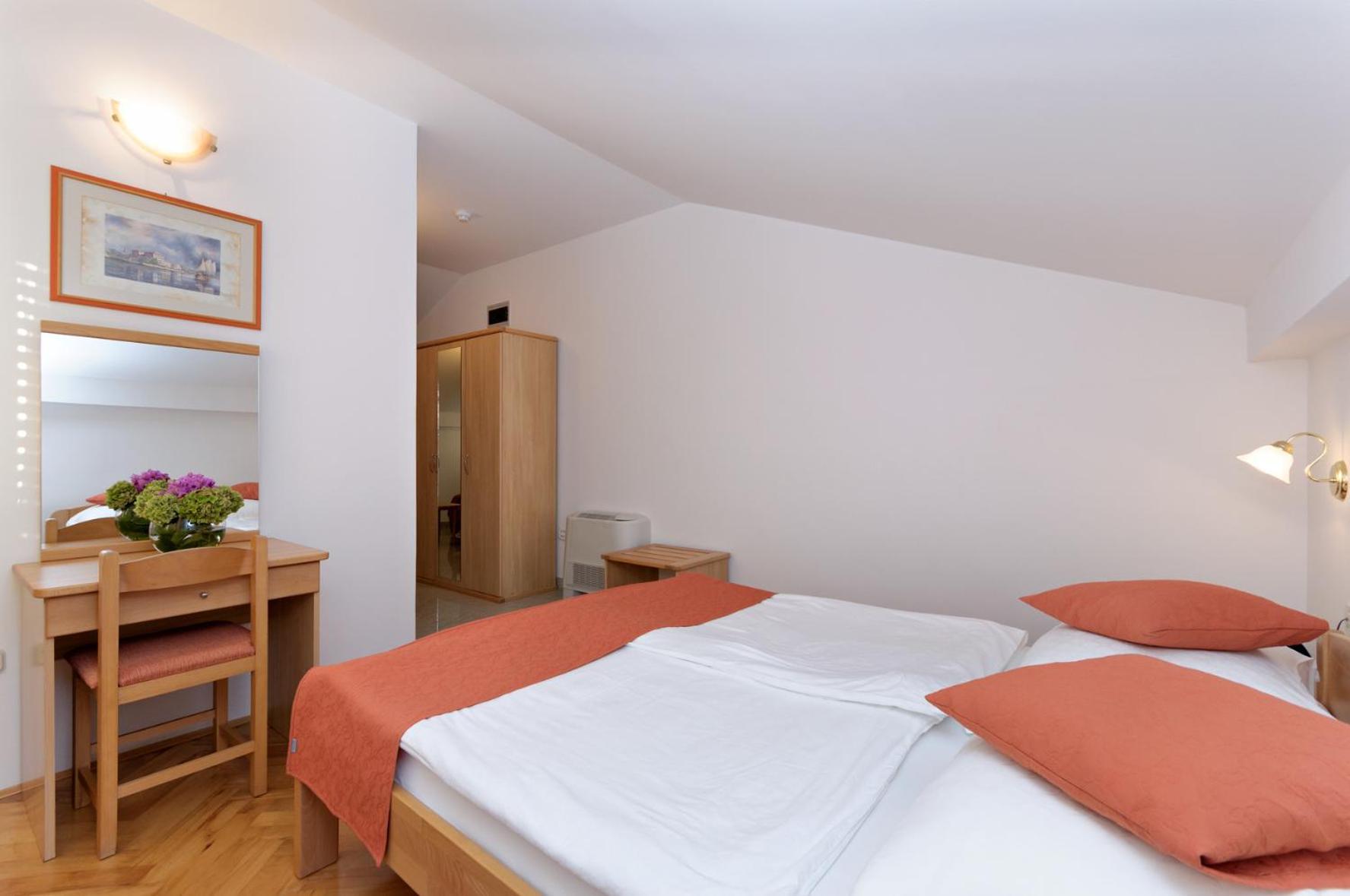 Hotel Epario Lopar Buitenkant foto