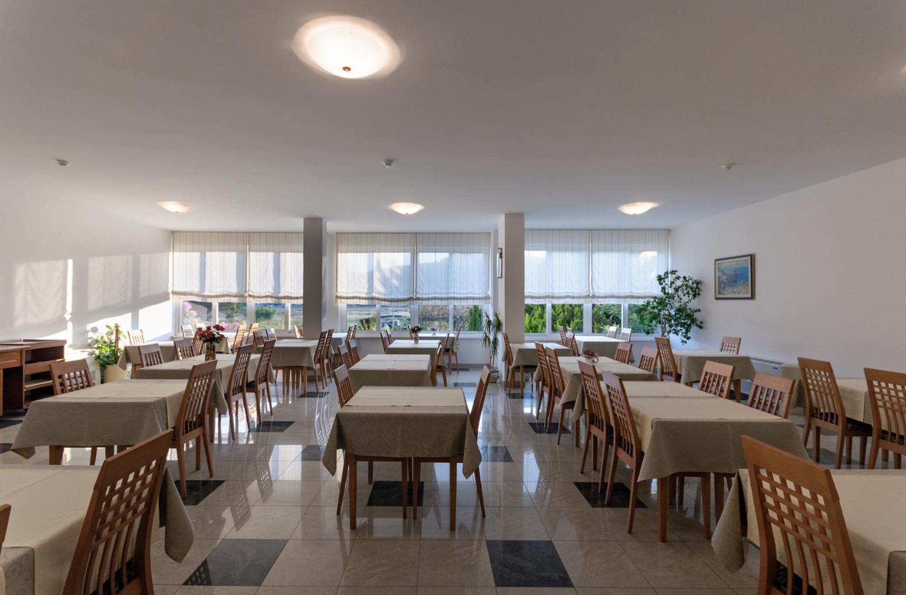 Hotel Epario Lopar Buitenkant foto