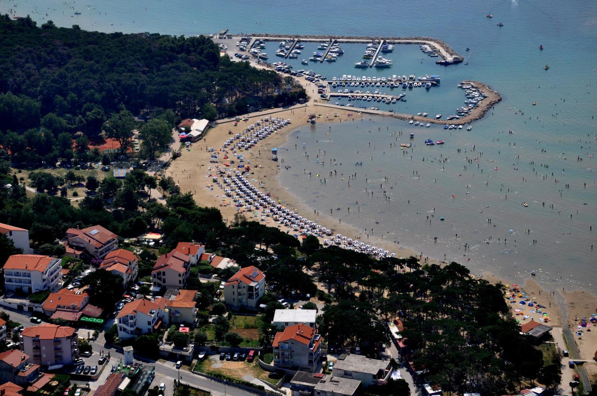 Hotel Epario Lopar Buitenkant foto