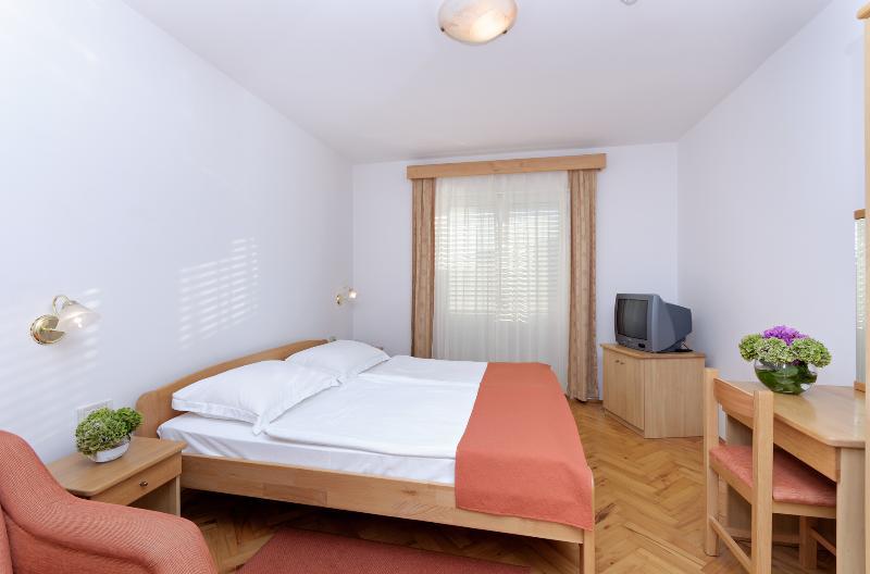 Hotel Epario Lopar Buitenkant foto